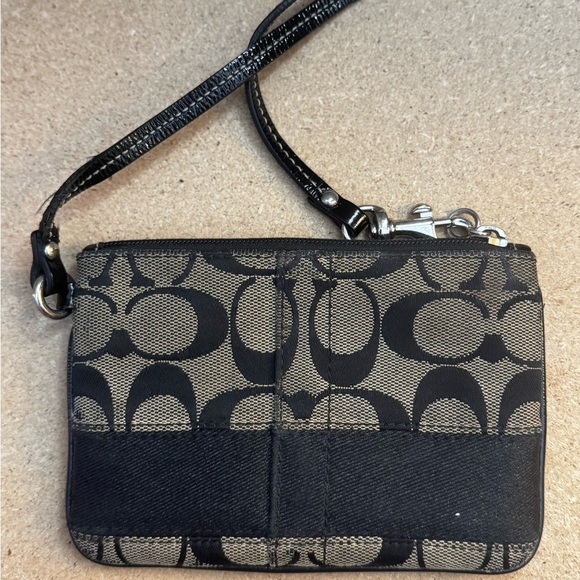 Coach Signature Bundle- 1 Vintage Coach Canvas Trifold Wallet & 1 Coach Wristlet - Picture 1 of 16